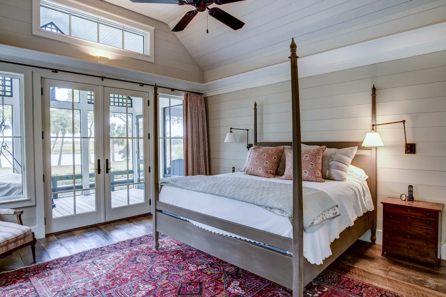 12 Key Elements to Design Modern Farmhouse Bedroom