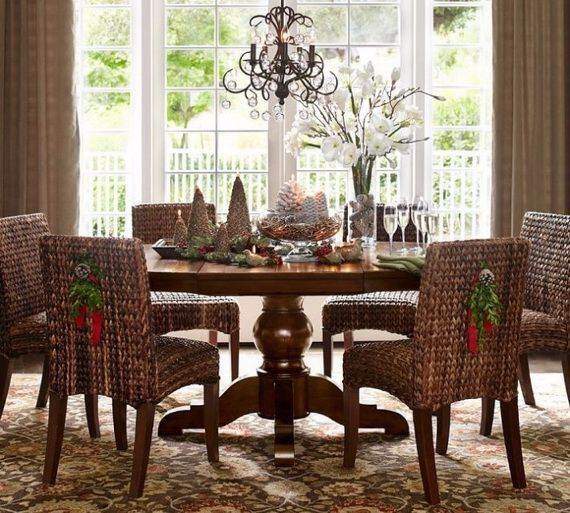 Christmas Centerpiece Ideas for Round Table