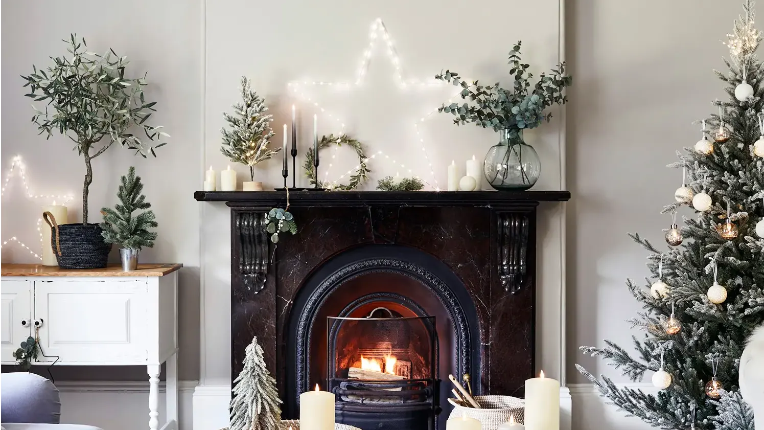Christmas Fireplace-21 Modern decor Ideas 