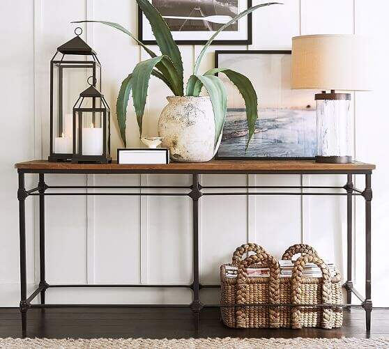 What to do with Dead Space in Entryway?11 InExpensive Ways