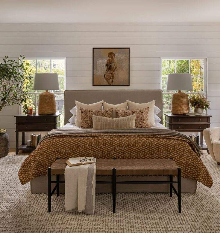 21-Romantic & Cozy Modern Farmhouse Bedroom Makeover Ideas On Budget For 2024